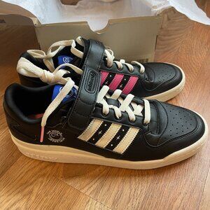 Adidas x ANDRÉ SARAIVA Forum Low Sneakers